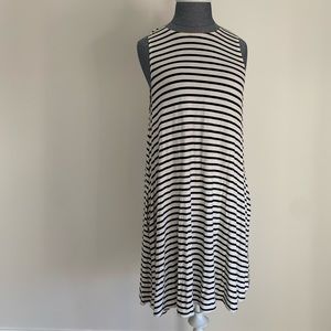 High neck, very soft stripped dress